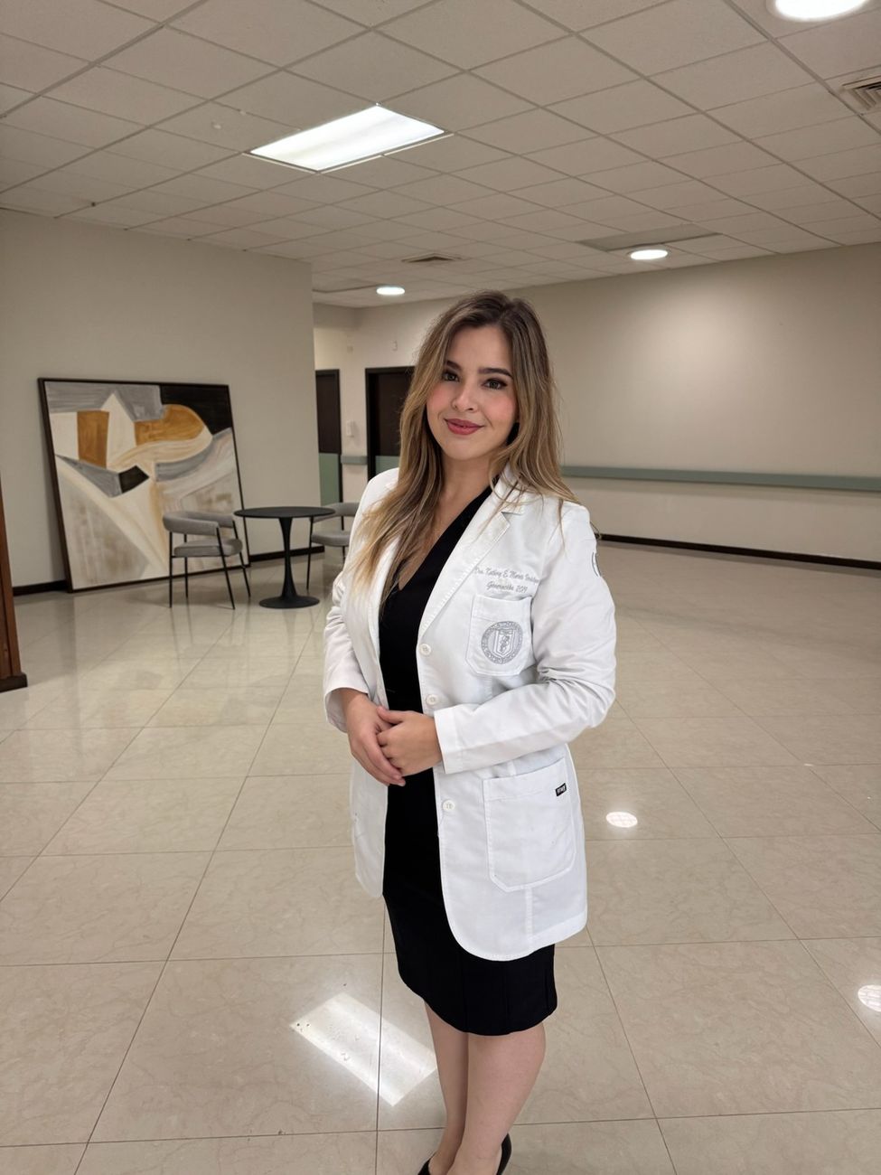 La Dra. Kathery en Veraiza Medical Center
